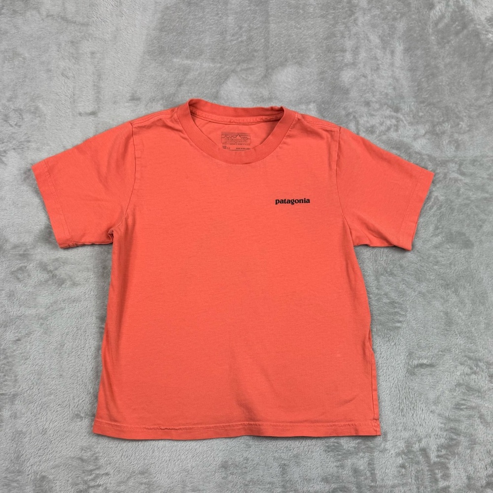 Patagonia T-Shirt Kids Size XS 5-6 Short Sleeve Crewneck Graphic Print Orange